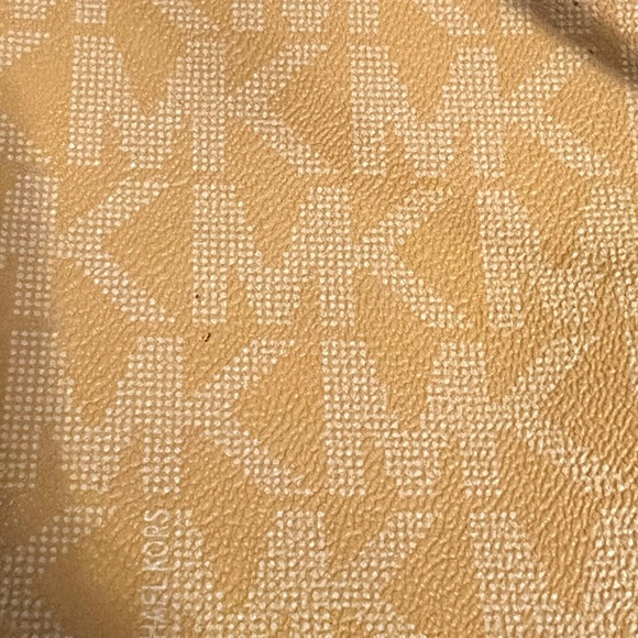 Michael Kors Jet Set East West Signature Logo Top Zip Tote - Picture 9 of 9